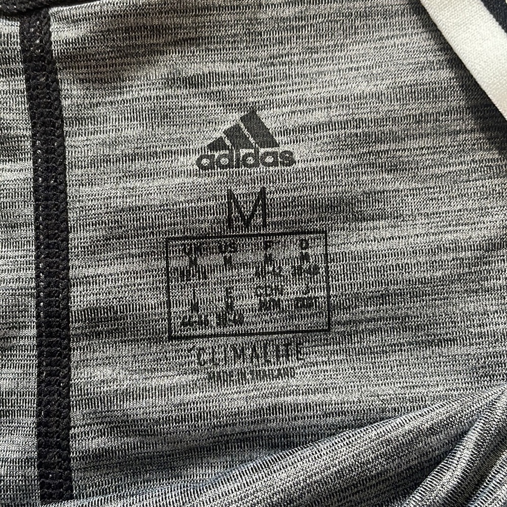 Adidas Tank - Picture 3 of 3